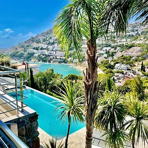  Apartment Castell Blau Spanien